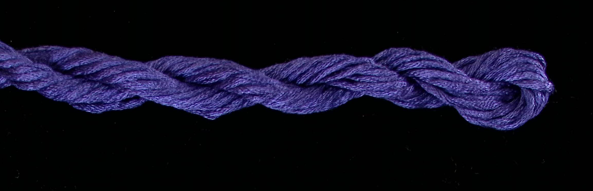 0076 Navy Soie Cristale