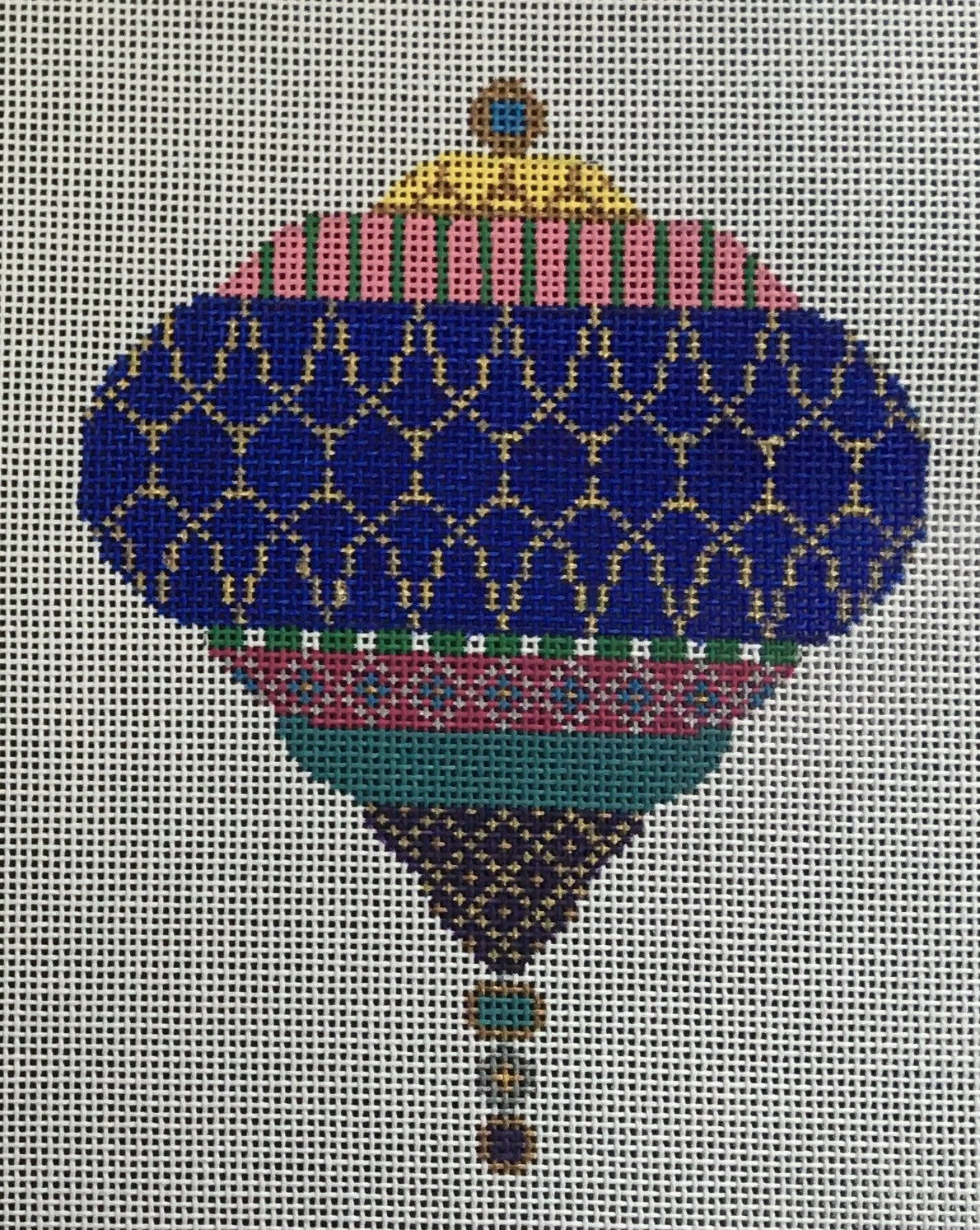KWNG04B Blue and Pink Ornament