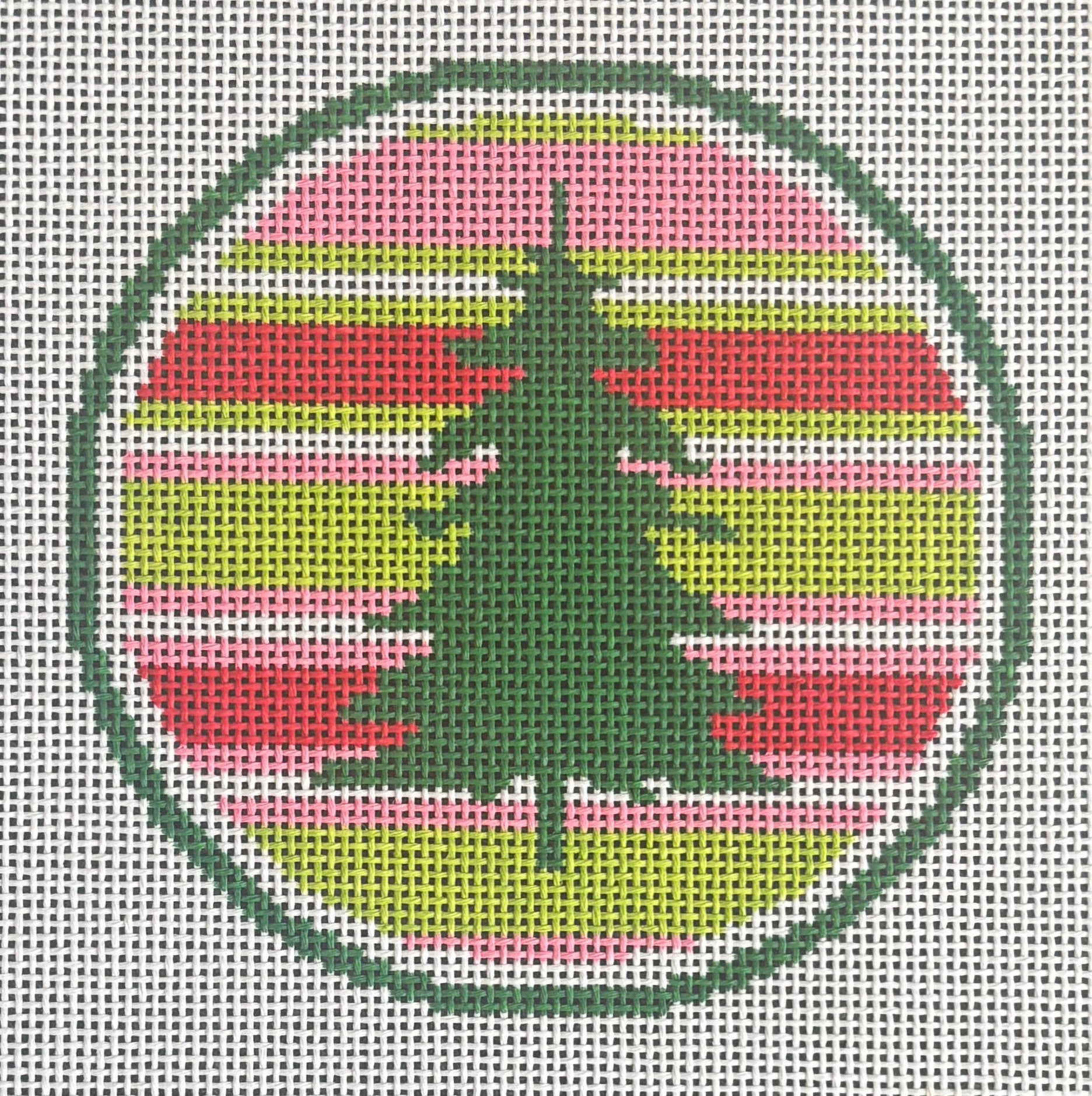NKK109D Stripes Tree Round - 13 Mesh