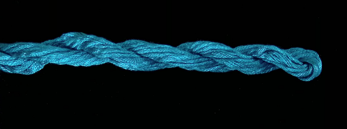 8123 Teal Blue Soie Cristale