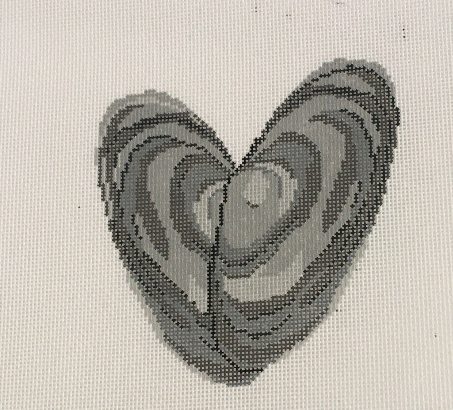TSS-009 Clamshell Heart