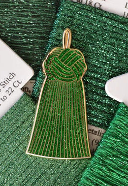 Green Tassle Needle Minder