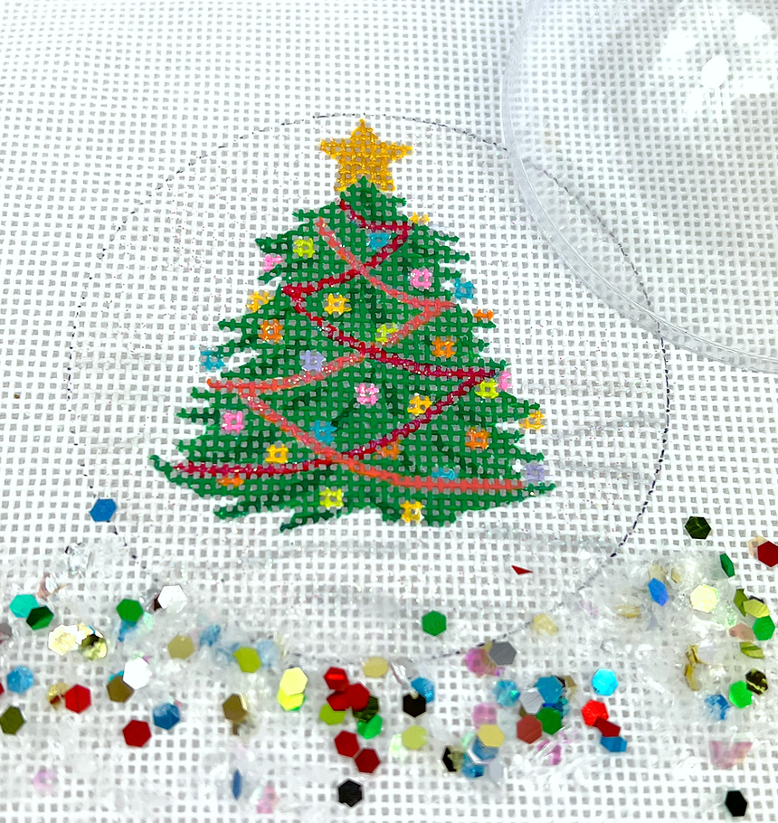 XMD-15 Christmas Tree Snow Globe