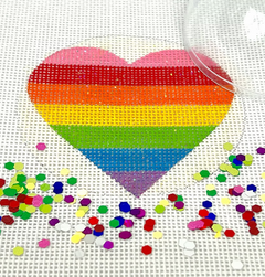 OMD-39 Rainbow Heart Snow Globe