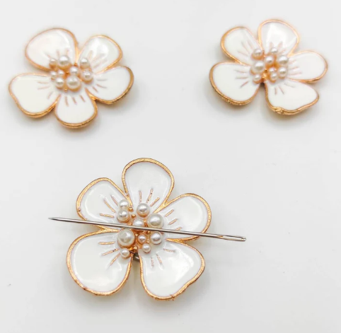 Flower Needleminder