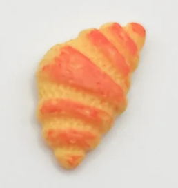 Croissant Resin Needleminder