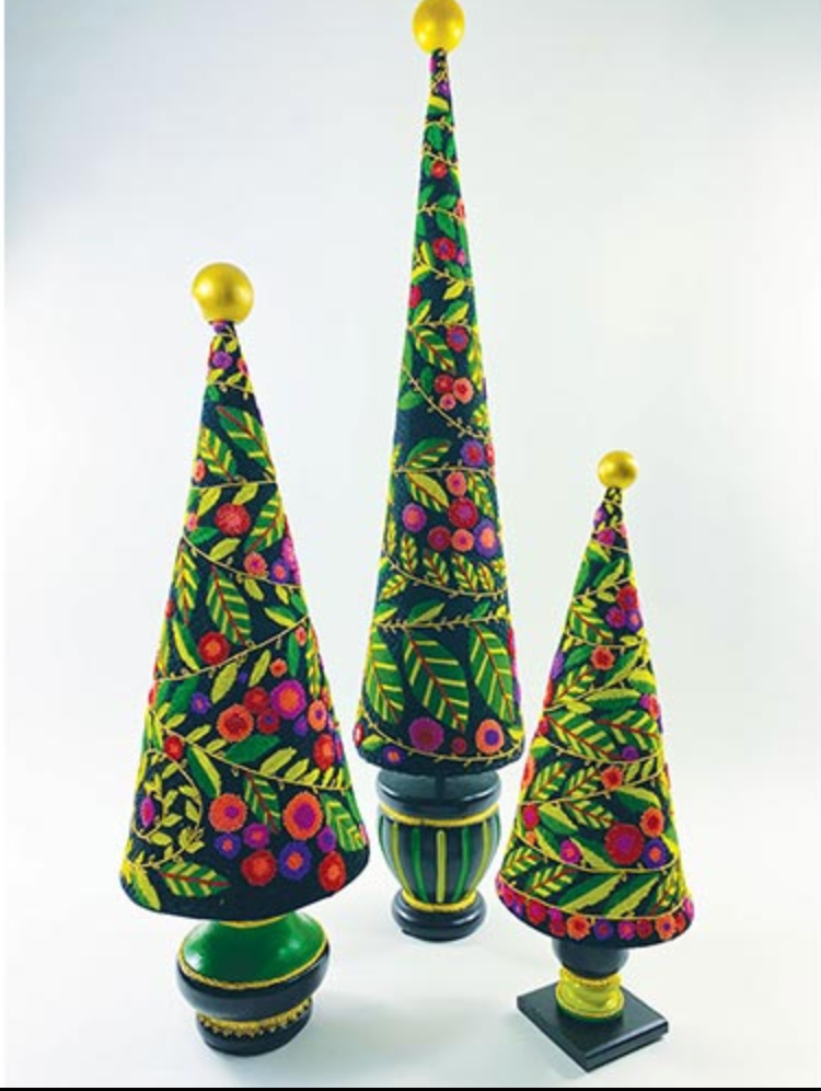 ZE703 Medium All Seasons Tree